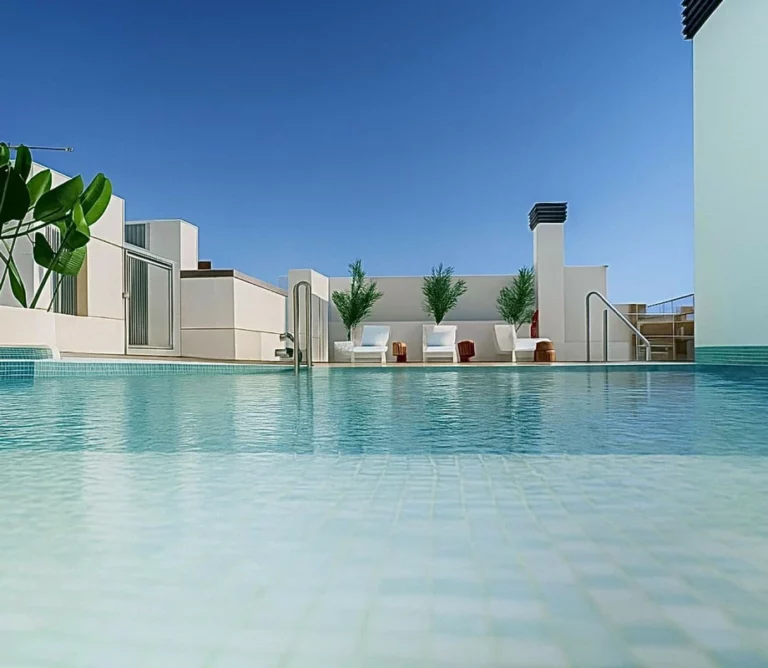 R5152720 | Middle Floor Apartment in Estepona – 2 beds, 2 baths