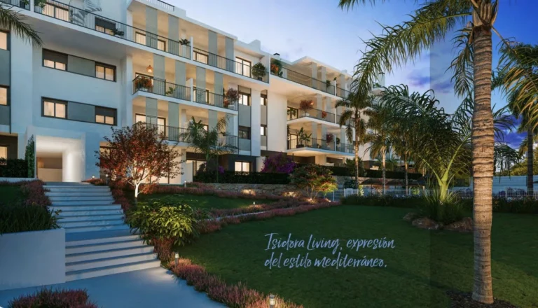 R5150959 | Middle Floor Apartment in Estepona – 2 beds, 2 baths