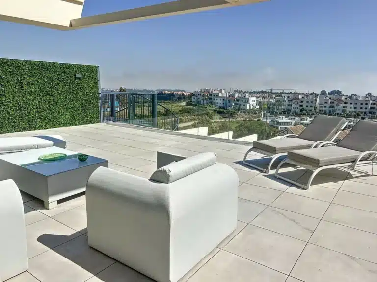 R5167744 | Penthouse in Selwo – 3 beds, 2 baths