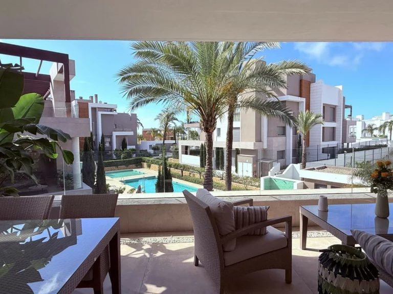 R5048632 | Middle Floor Apartment in Cancelada – 3 beds, 2 baths