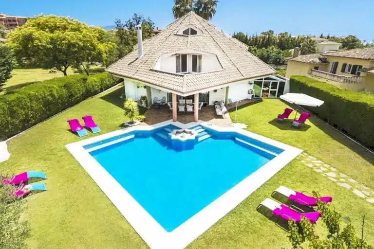 R4803886 | Detached Villa in Bel Air – 4 beds, 3 baths