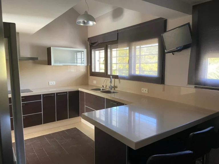 R5104891 | Penthouse Duplex in Estepona – 4 beds, 2 baths