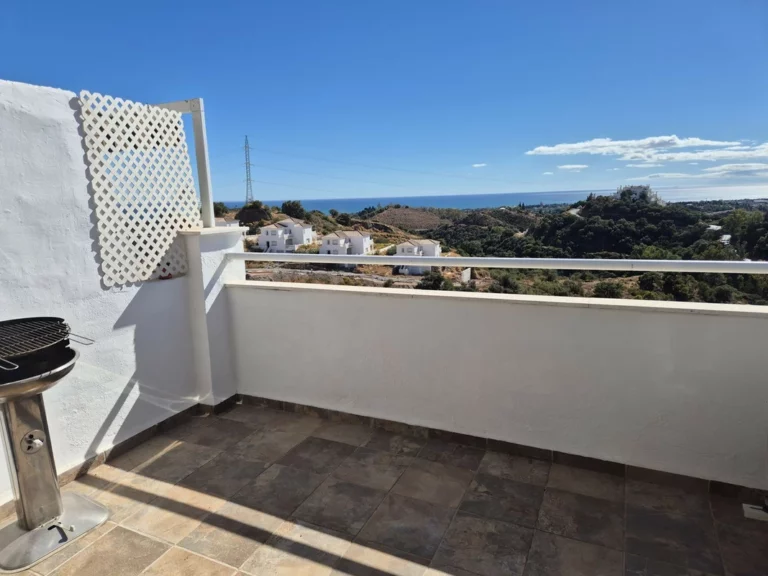 R5157484 | Top Floor Apartment in El Padron – 1 beds, 1 baths