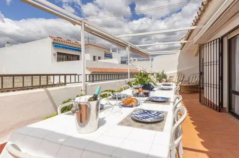 R5182519 | Penthouse Duplex in Estepona – 5 beds, 2.5 baths