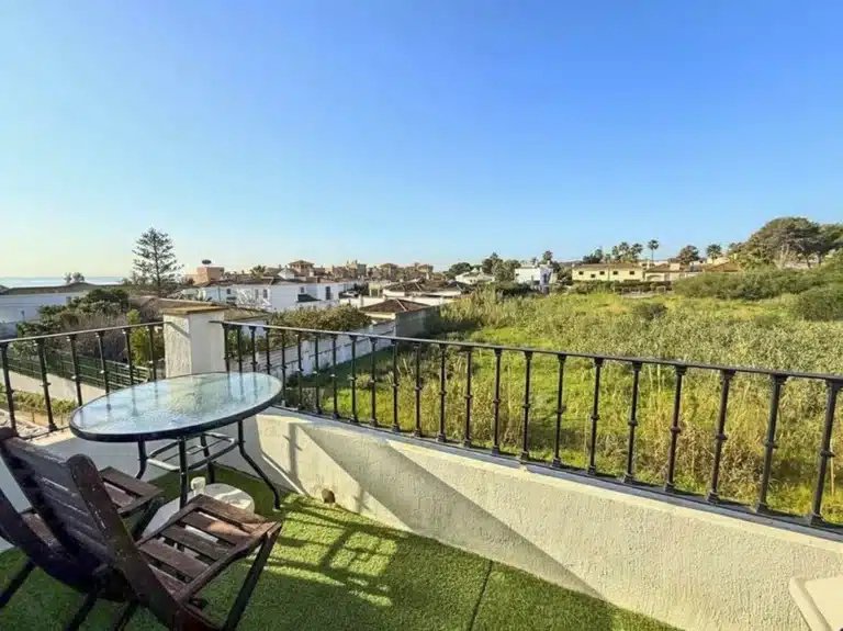 R5172796 | Duplex in Estepona – 3 beds, 2 baths