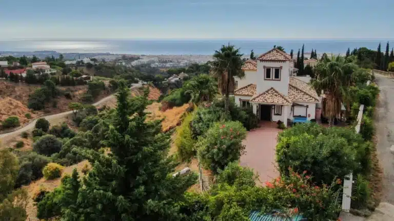 R5185921 | Finca – Cortijo in Estepona – 5 beds, 4 baths