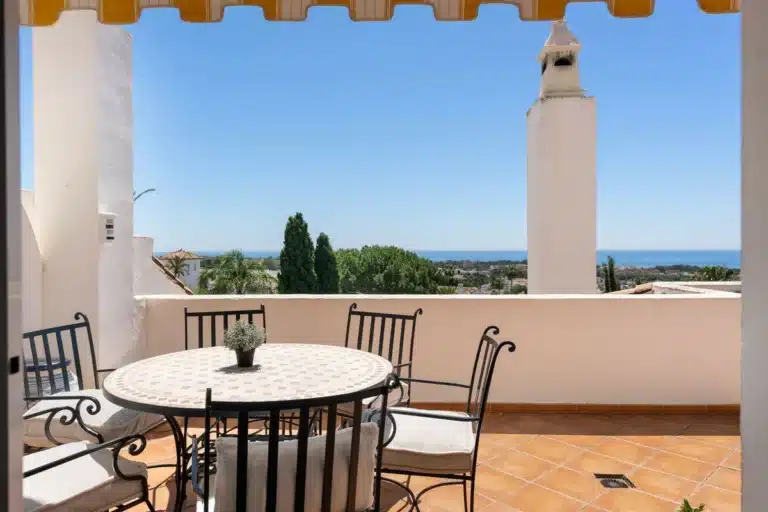 R5195401 | Townhouse in El Paraiso – 3 beds, 2 baths