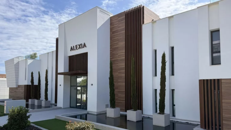 R5181145 | Ground Floor Apartment in Estepona – 2 beds, 2 baths