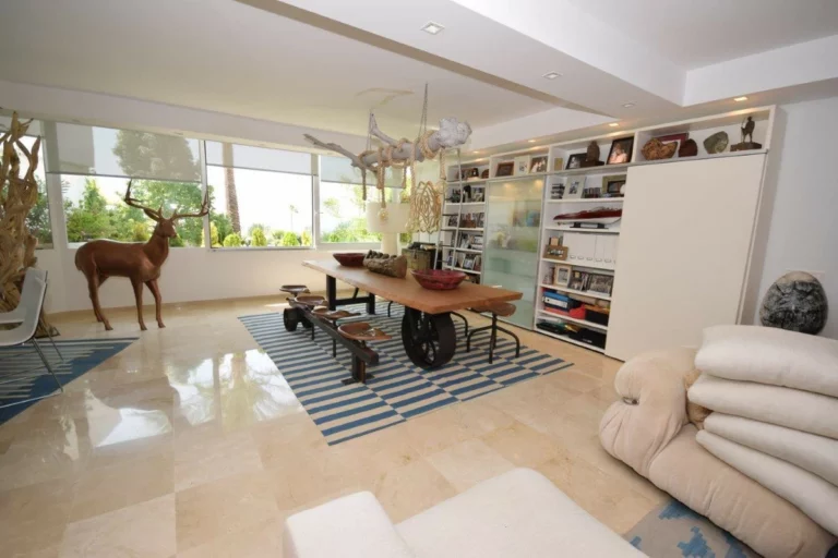 R823240 | Middle Floor Apartment in Costalita – 3 beds, 3 baths