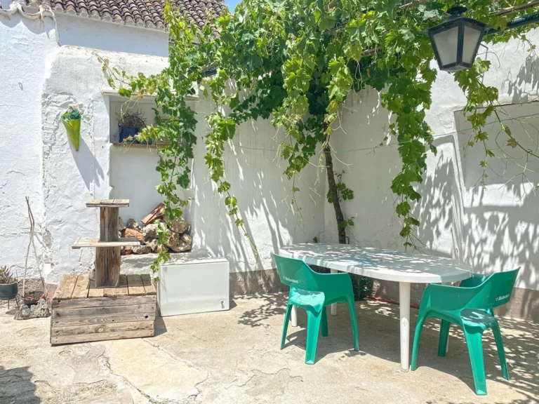 R4360471 | Townhouse in Estepona – 3 beds, 2 baths