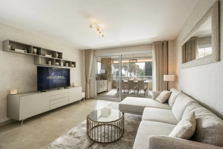 R5148265 | Middle Floor Apartment in Estepona – 3 beds, 2 baths