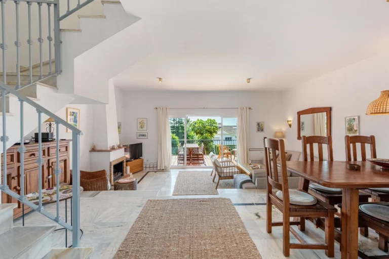 R5186197 | Townhouse in Atalaya – 3 beds, 3.5 baths