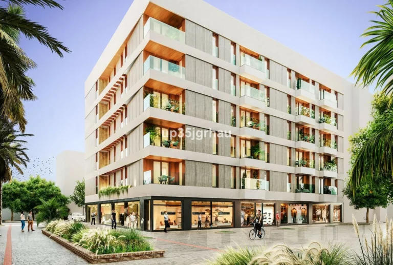 R5230171 | Middle Floor Apartment in Estepona – 2 beds, 2 baths