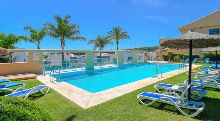 R5142130 | Middle Floor Apartment in Selwo – 2 beds, 2 baths