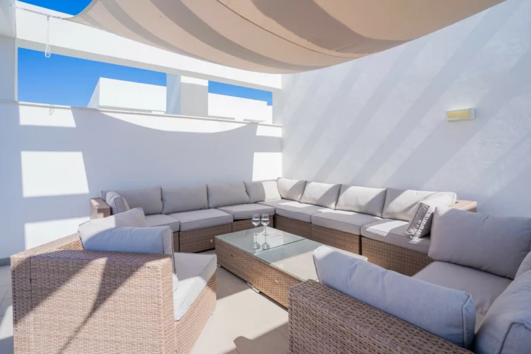 R5134201 | Penthouse in Estepona – 3 beds, 2 baths