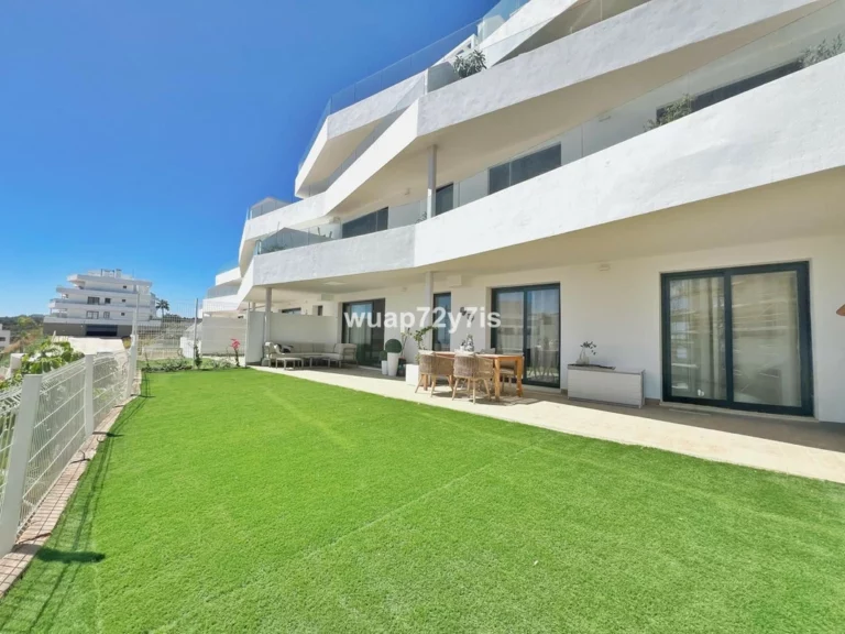 R5146672 | Ground Floor Apartment in Estepona – 2 beds, 2 baths