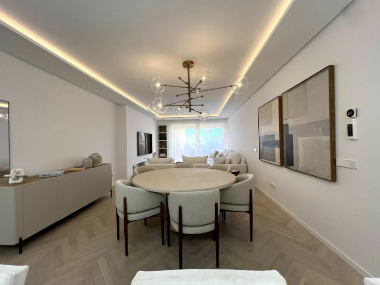 R3687089 | Penthouse in Atalaya – 3 beds, 3 baths