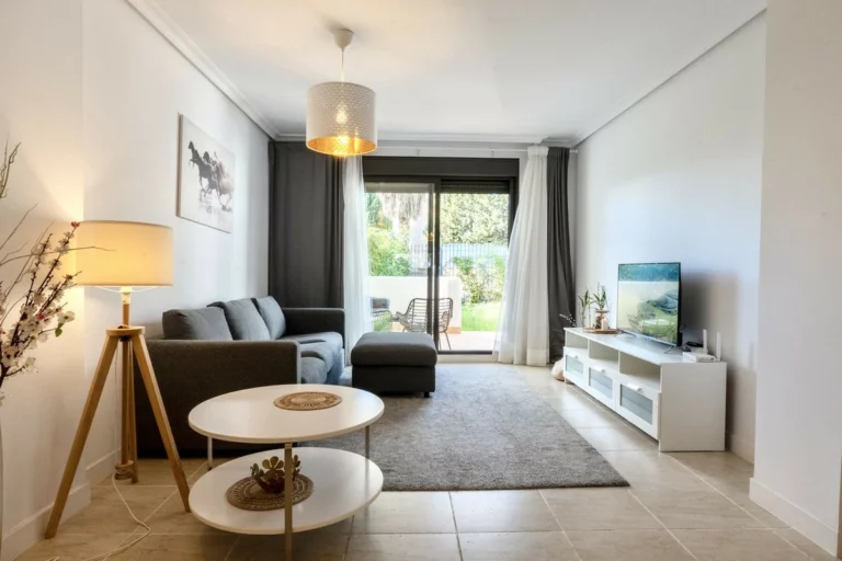 R5233777 | Ground Floor Apartment in Selwo – 2 beds, 2 baths