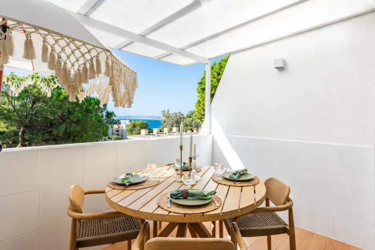 R5192308 | Middle Floor Apartment in Estepona – 1 beds, 1 baths