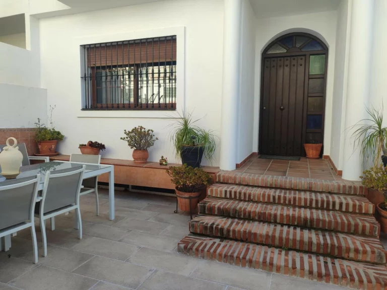 R5042740 | Townhouse in Cancelada – 4 beds, 4 baths