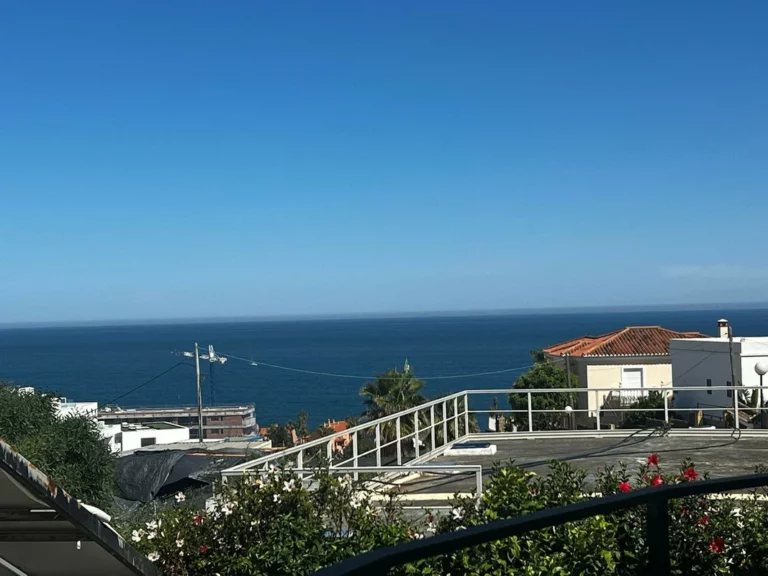 R5064085 | Detached Villa in Estepona – 4 beds, 4 baths