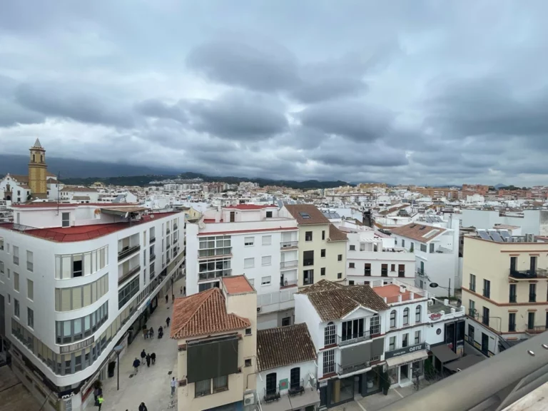 R5173018 | Penthouse in Estepona – 4 beds, 2 baths