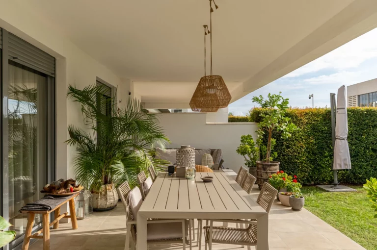 R5221690 | Ground Floor Apartment in Estepona – 3 beds, 2 baths