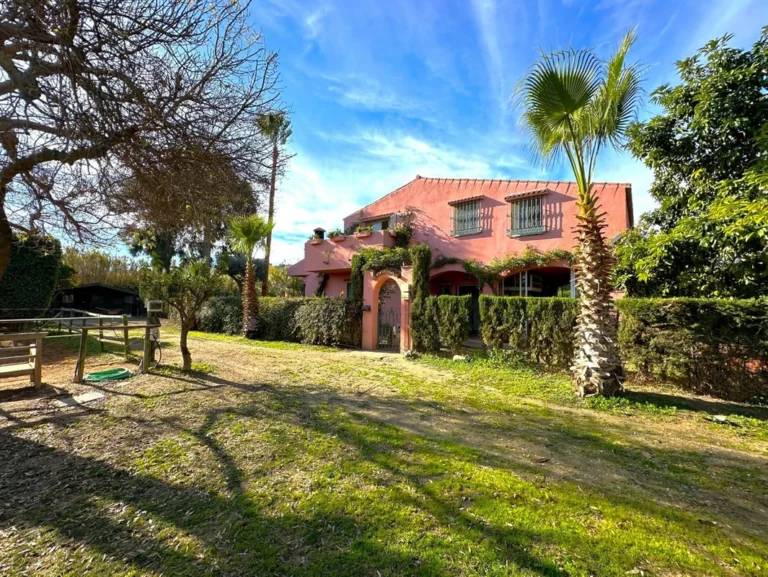 R4592083 | Finca – Cortijo in Estepona – 3 beds, 2 baths
