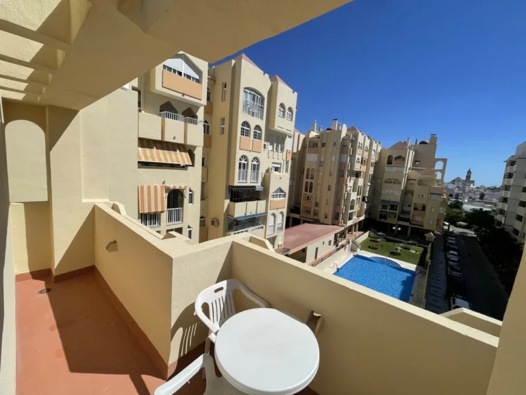 R5200462 | Duplex in Estepona – 3 beds, 2 baths