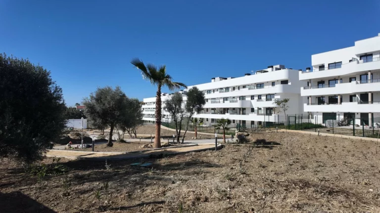 R4919923 | Penthouse in Estepona – 3 beds, 2 baths