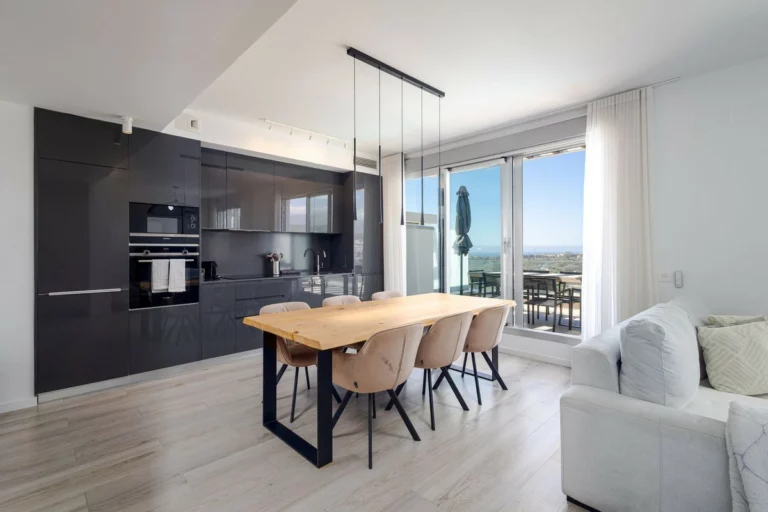 R5251204 | Penthouse Duplex in Cancelada – 3 beds, 2 baths