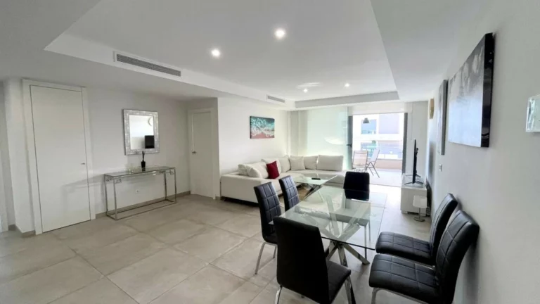 R5250808 | Middle Floor Apartment in Cancelada – 2 beds, 2 baths