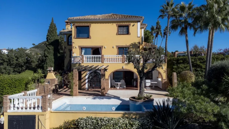 R4902142 | Finca – Cortijo in Estepona – 6 beds, 4 baths