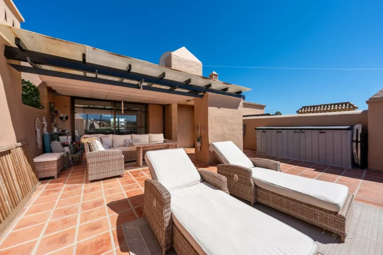 R5165188 | Penthouse Duplex in Atalaya – 3 beds, 3 baths