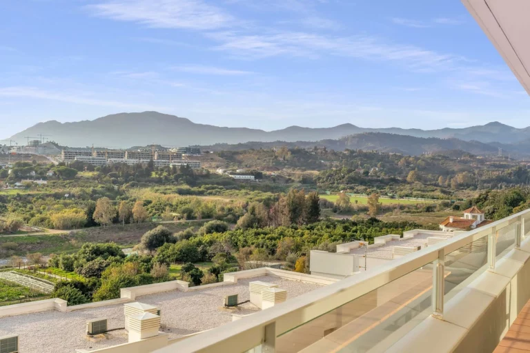 R5252386 | Middle Floor Apartment in Cancelada – 2 beds, 2 baths