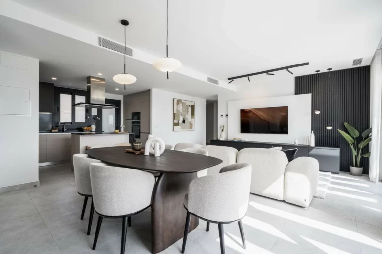 R5287966 | Penthouse in Estepona – 3 beds, 2 baths