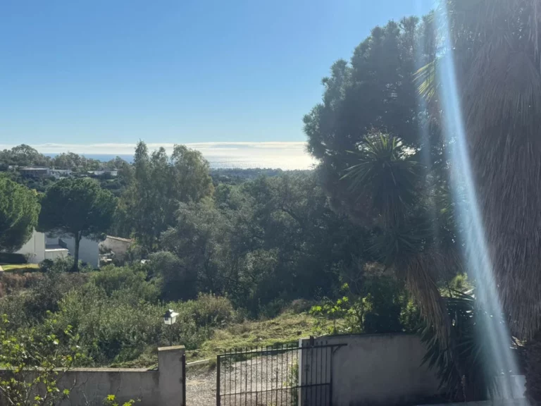 R5235907 | Townhouse in Estepona – 3 beds, 2 baths