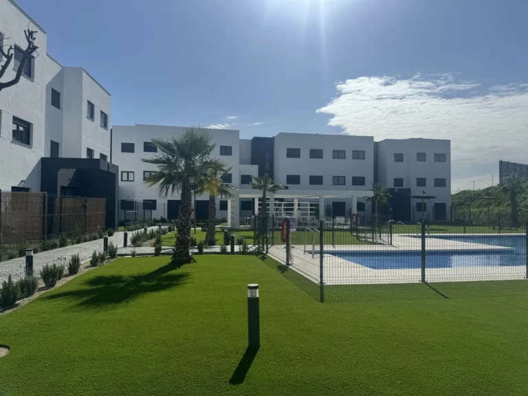 R4848343 | Ground Floor Apartment in Estepona – 2 beds, 2 baths