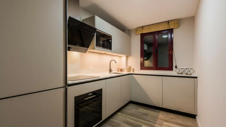 R4991704 | Top Floor Apartment in El Paraiso – 2 beds, 2 baths