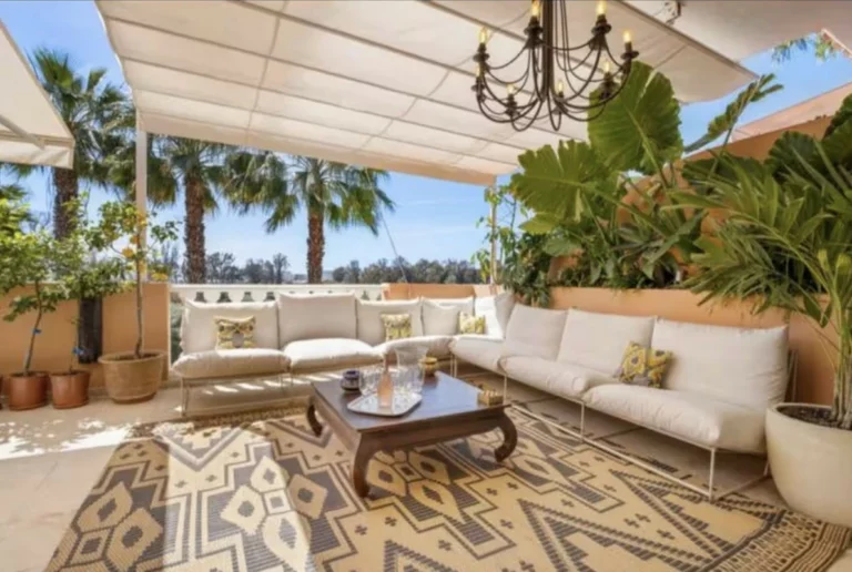 R4943269 | Penthouse in Estepona – 4 beds, 3 baths