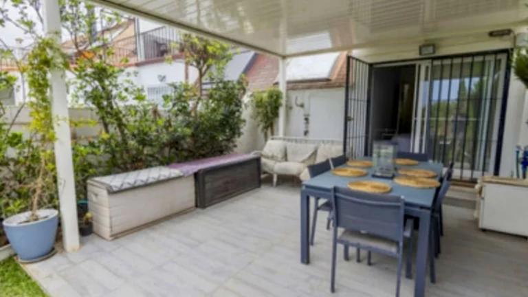 R5310091 | Detached Villa in Estepona – 4 beds, 3 baths