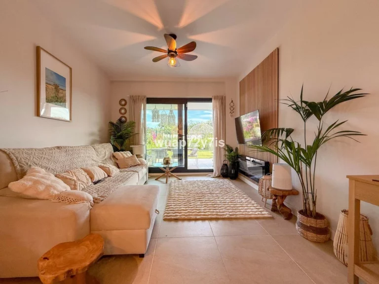 R5212237 | Ground Floor Apartment in Selwo – 2 beds, 2 baths