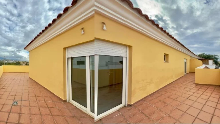 R5293144 | Penthouse in Cancelada – 2 beds, 1 baths