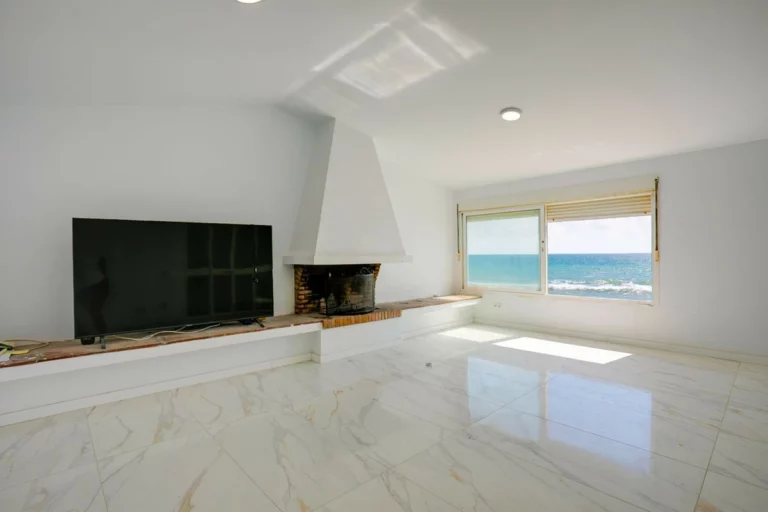 R5341927 | Detached Villa in Estepona – 3 beds, 2 baths