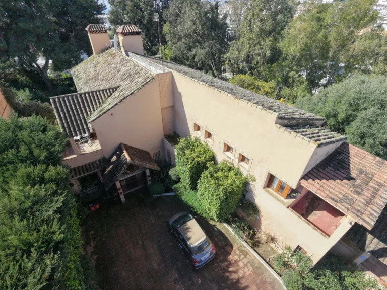 R5322523 | Detached Villa in Atalaya – 6 beds, 5 baths