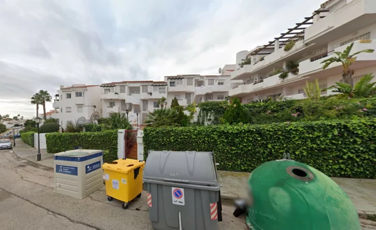 R5321485 | Middle Floor Apartment in Bel Air – 2 beds, 2 baths