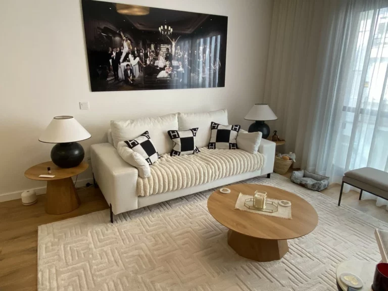 R5296645 | Middle Floor Apartment in Estepona – 2 beds, 2 baths