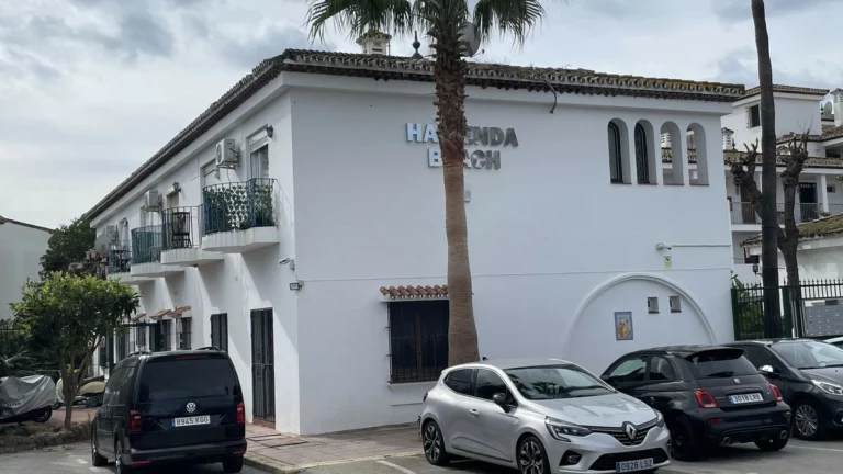 R5335288 | Top Floor Studio in Estepona – 0 beds, 1 baths