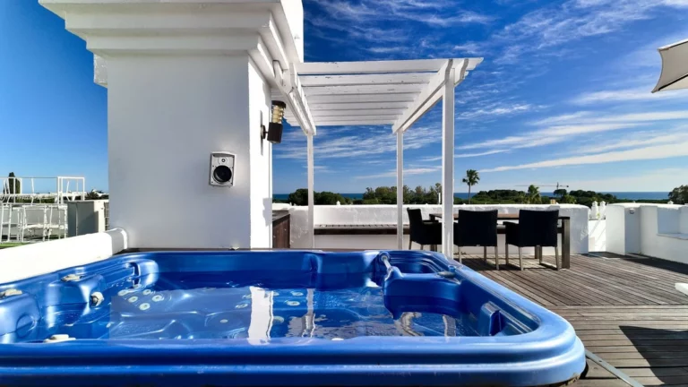 R5337292 | Penthouse Duplex in El Paraiso – 2 beds, 2 baths