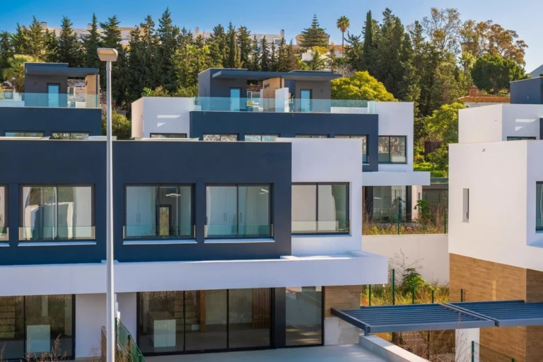 R5325274 | Semi-Detached House in Atalaya – 3 beds, 4 baths